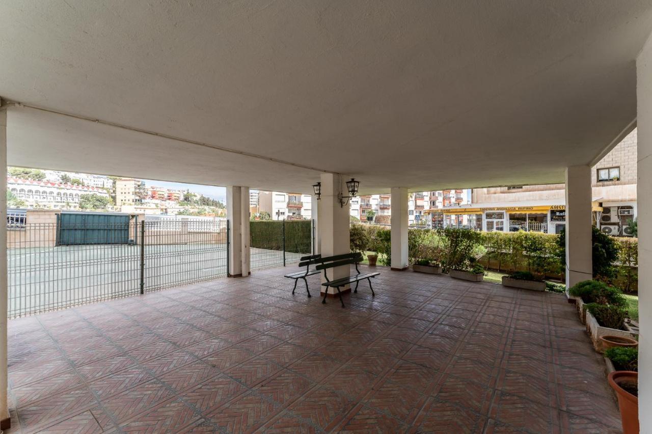 Sea View 2 Bedroom Apartment 2 Min Away From The Beach Torremolinos Exterior foto